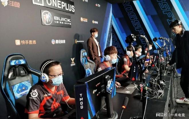 不少天赋异 不少天赋异